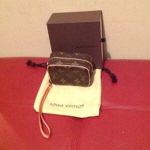 Louis Vuitton Wapity